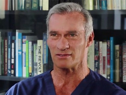 Top Doctor Warns Against Abdominal "Deep" Fat (And How to Get Rid of It)